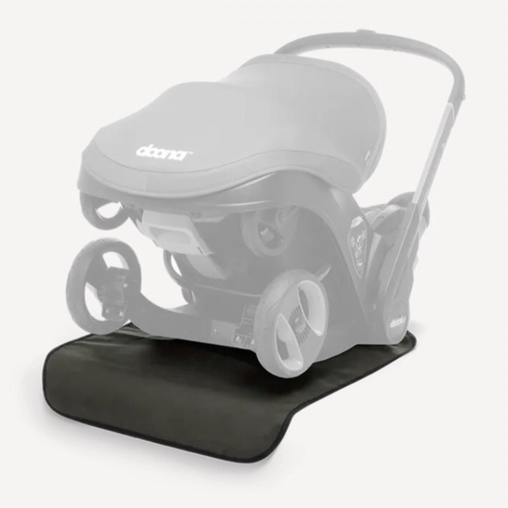 Doona Black Car Seat Travel Mat - Protective Waterproof Pad